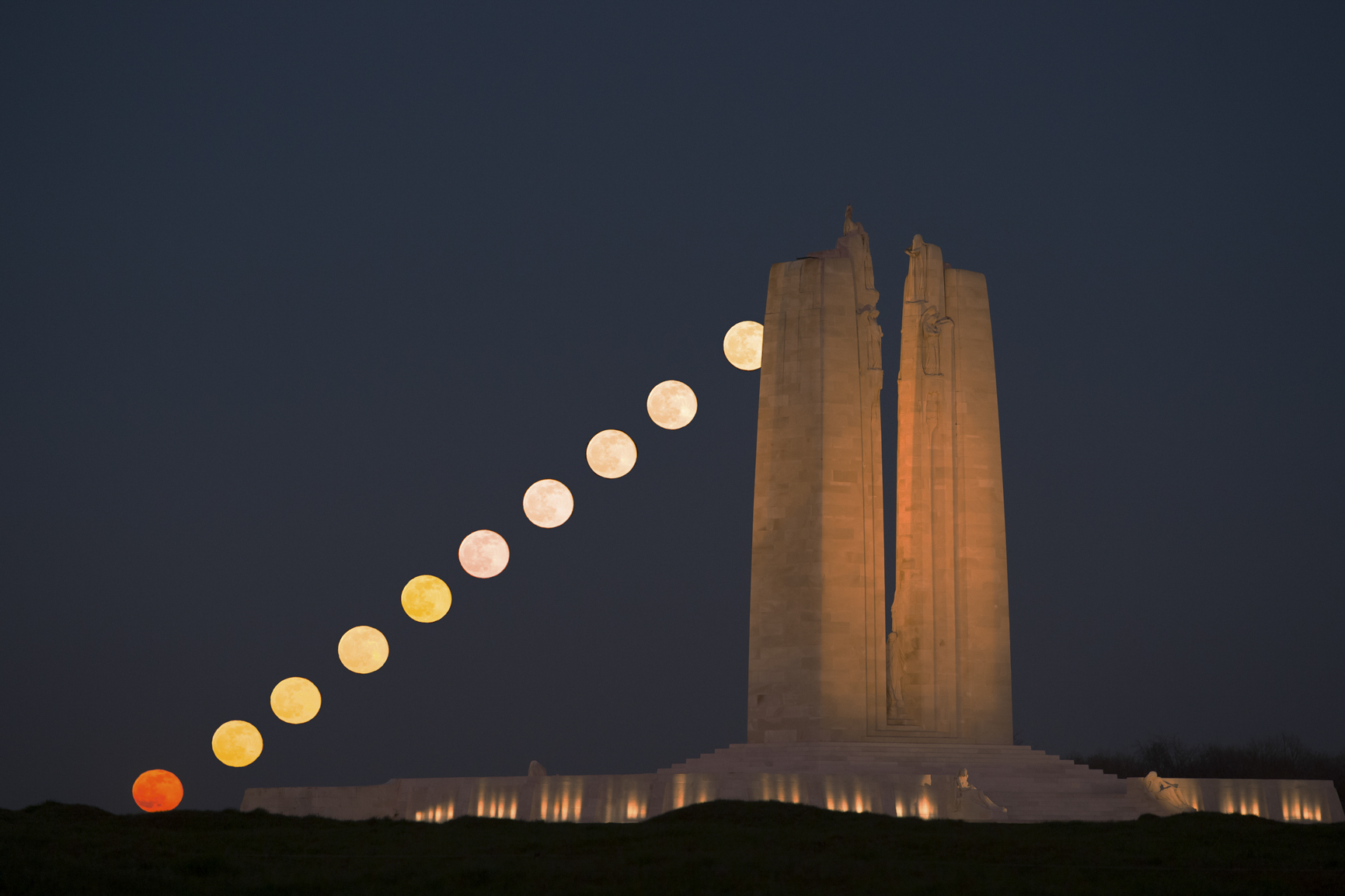 Chapelet sur le mémorial canadien de Vimy